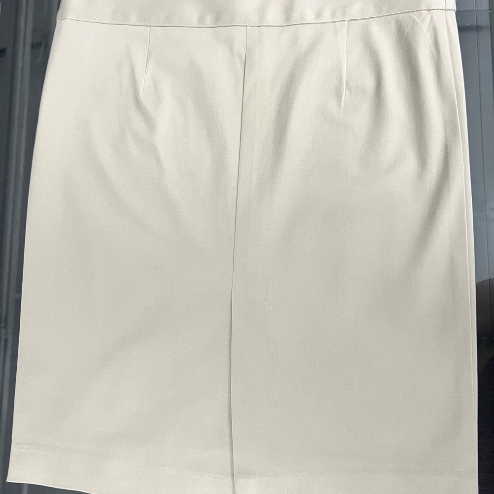 NWT Tommy Hilfiger Creamy Beige Pencil Skirt Knee-Length Made in Canada